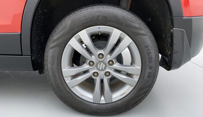 2016 Maruti Vitara Brezza ZDI PLUS DUAL TONE, Diesel, Manual, 52,068 km, Left Rear Wheel