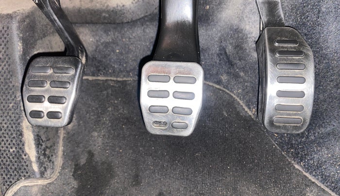 2017 Volkswagen Polo ALLSTAR 1.2, Petrol, Manual, 69,437 km, Pedals