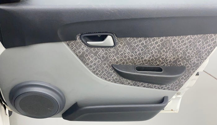 2017 Maruti Alto 800 LXI, Petrol, Manual, 59,978 km, Driver Side Door Panels Control