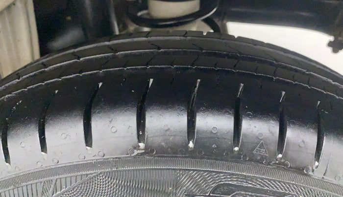2017 Maruti Alto 800 LXI, Petrol, Manual, 59,978 km, Left Rear Tyre Tread