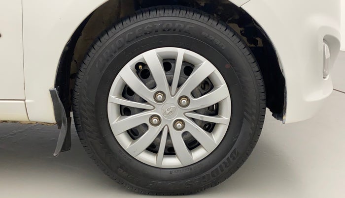 2016 Hyundai i10 SPORTZ 1.1, Petrol, Manual, 60,174 km, Right Front Wheel