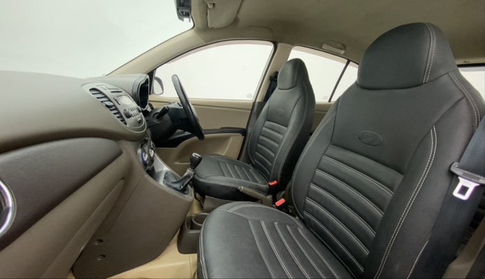 2016 Hyundai i10 SPORTZ 1.1, Petrol, Manual, 60,174 km, Right Side Front Door Cabin