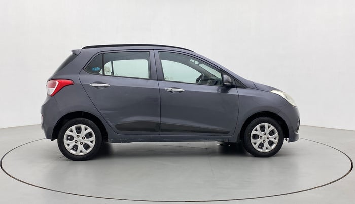 2014 Hyundai Grand i10 SPORTZ 1.2 KAPPA VTVT, Petrol, Manual, 36,885 km, Right Side View