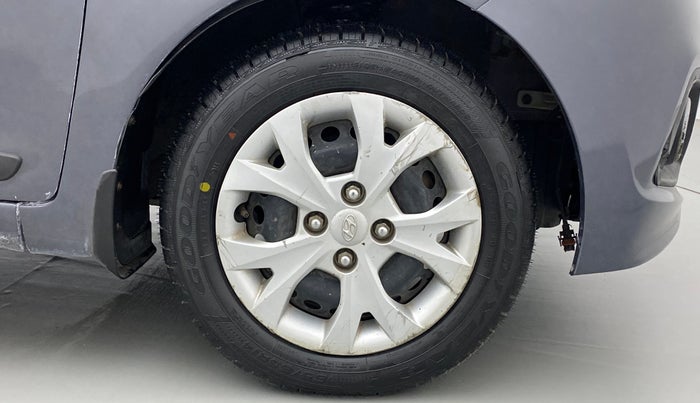 2014 Hyundai Grand i10 SPORTZ 1.2 KAPPA VTVT, Petrol, Manual, 36,885 km, Right Front Wheel
