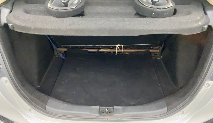 2015 Honda Jazz 1.2L I-VTEC V AT, Petrol, Automatic, 68,744 km, Boot Inside