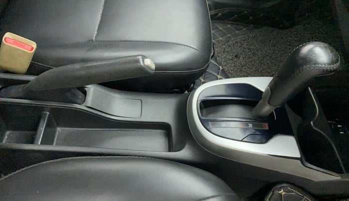 2015 Honda Jazz 1.2L I-VTEC V AT, Petrol, Automatic, 68,744 km, Gear Lever