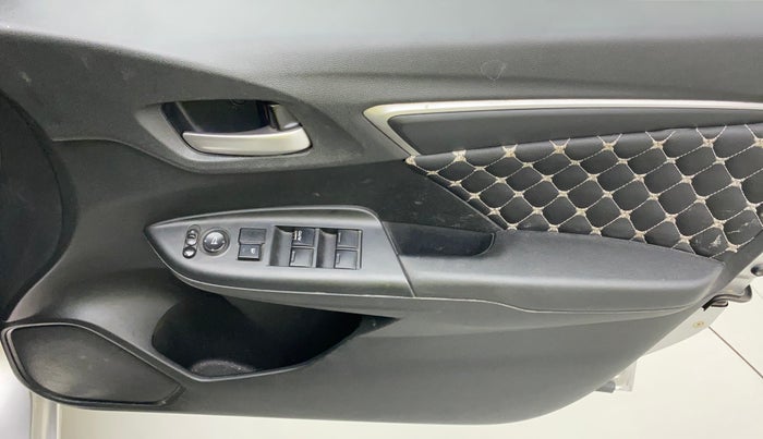 2015 Honda Jazz 1.2L I-VTEC V AT, Petrol, Automatic, 68,744 km, Driver Side Door Panels Control