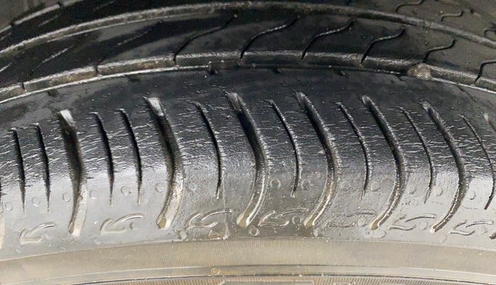 2021 Honda Amaze 1.2L I-VTEC VX CVT, Petrol, Automatic, 14,057 km, Right Front Tyre Tread