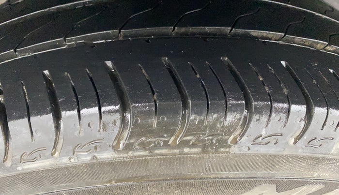 2021 Honda Amaze 1.2L I-VTEC VX CVT, Petrol, Automatic, 14,057 km, Right Rear Tyre Tread