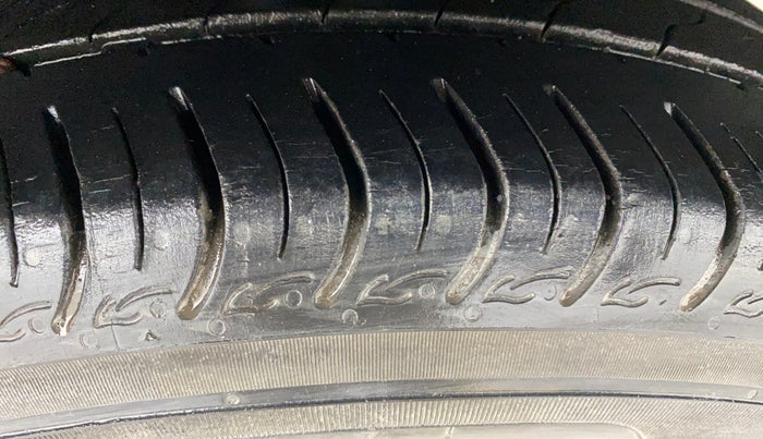 2021 Honda Amaze 1.2L I-VTEC VX CVT, Petrol, Automatic, 14,057 km, Left Rear Tyre Tread