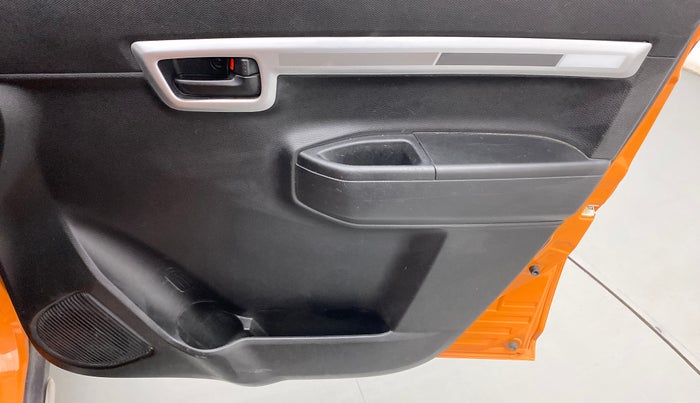 2022 Maruti S PRESSO VXI+, Petrol, Manual, 18,287 km, Driver Side Door Panels Control