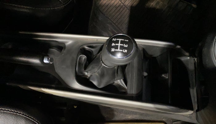 2018 Maruti Baleno DELTA PETROL 1.2, Petrol, Manual, 88,520 km, Gear Lever