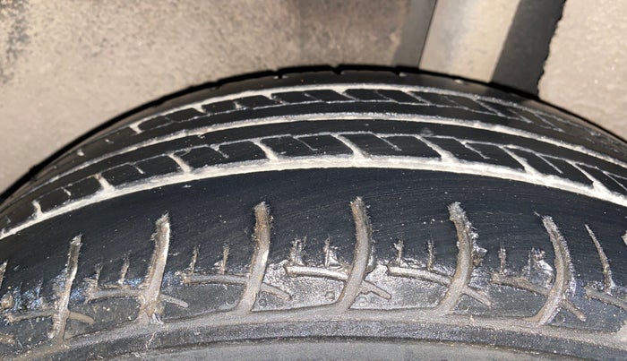 2018 Maruti Baleno DELTA PETROL 1.2, Petrol, Manual, 88,520 km, Left Rear Tyre Tread