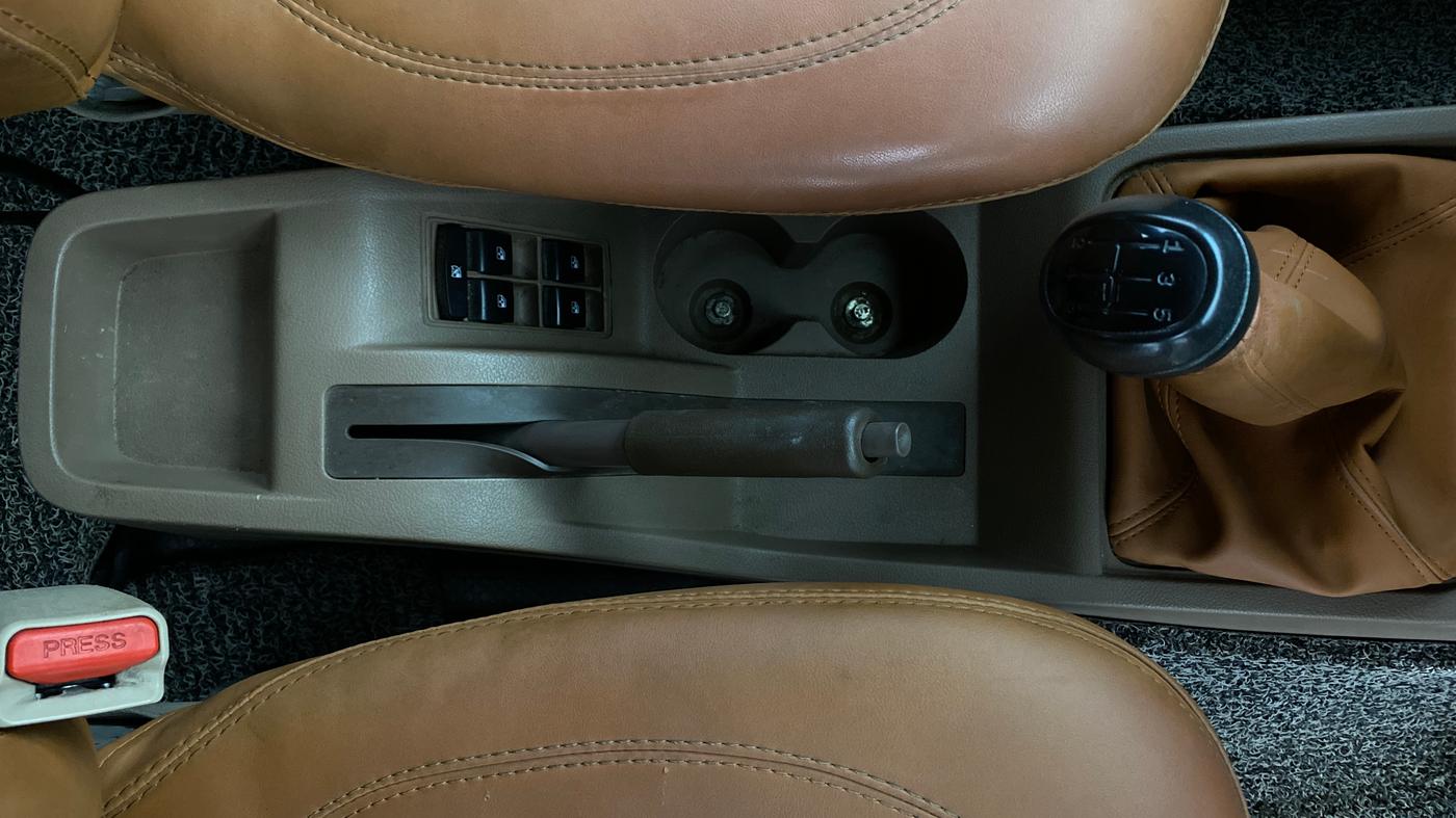 2021 Mahindra Bolero B6 (O), Diesel, Manual, 42,825 km, Gear Lever