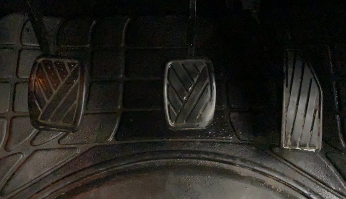 2017 Maruti Baleno ALPHA PETROL 1.2, Petrol, Manual, 91,549 km, Pedals