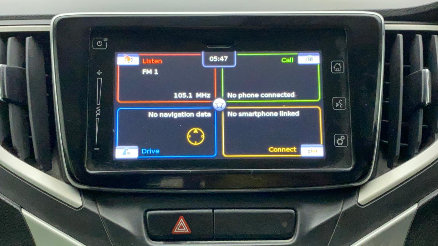 2017 Maruti Baleno ALPHA PETROL 1.2, Petrol, Manual, 91,549 km, Infotainment System