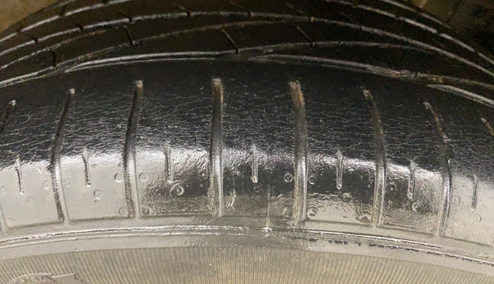 2018 Tata NEXON XZA PLUS DIESEL, Diesel, Automatic, 51,669 km, Left Rear Tyre Tread