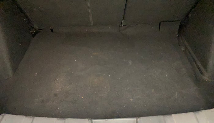 2018 Tata NEXON XZA PLUS DIESEL, Diesel, Automatic, 51,669 km, Boot Inside