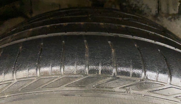 2018 Tata NEXON XZA PLUS DIESEL, Diesel, Automatic, 51,669 km, Right Rear Tyre Tread