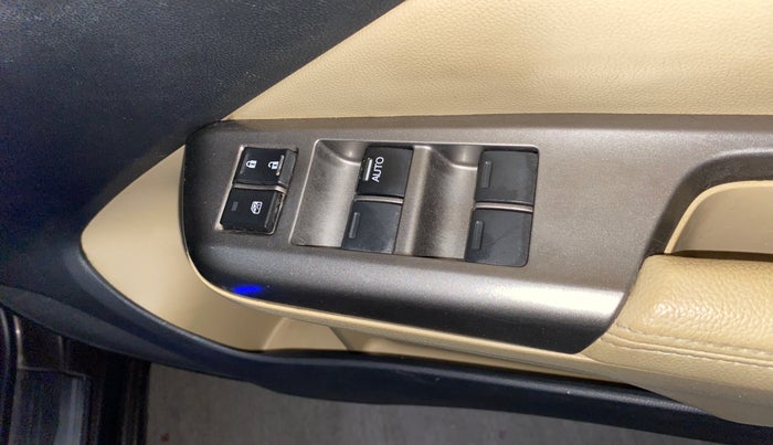2019 Honda City 1.5L I-VTEC ZX CVT, Petrol, Automatic, 68,317 km, Driver Side Door Panels Control