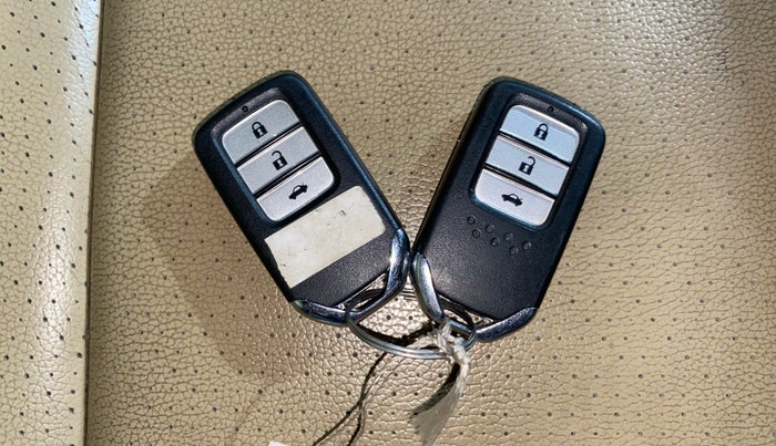 2019 Honda City 1.5L I-VTEC ZX CVT, Petrol, Automatic, 68,317 km, Key Close Up