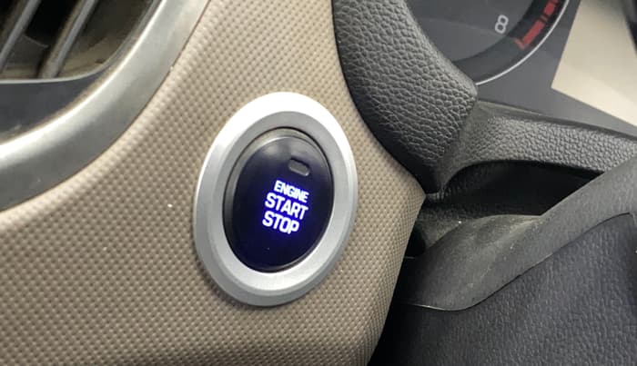2016 Hyundai Creta SX PLUS 1.6 PETROL, Petrol, Manual, 41,996 km, Keyless Start/ Stop Button