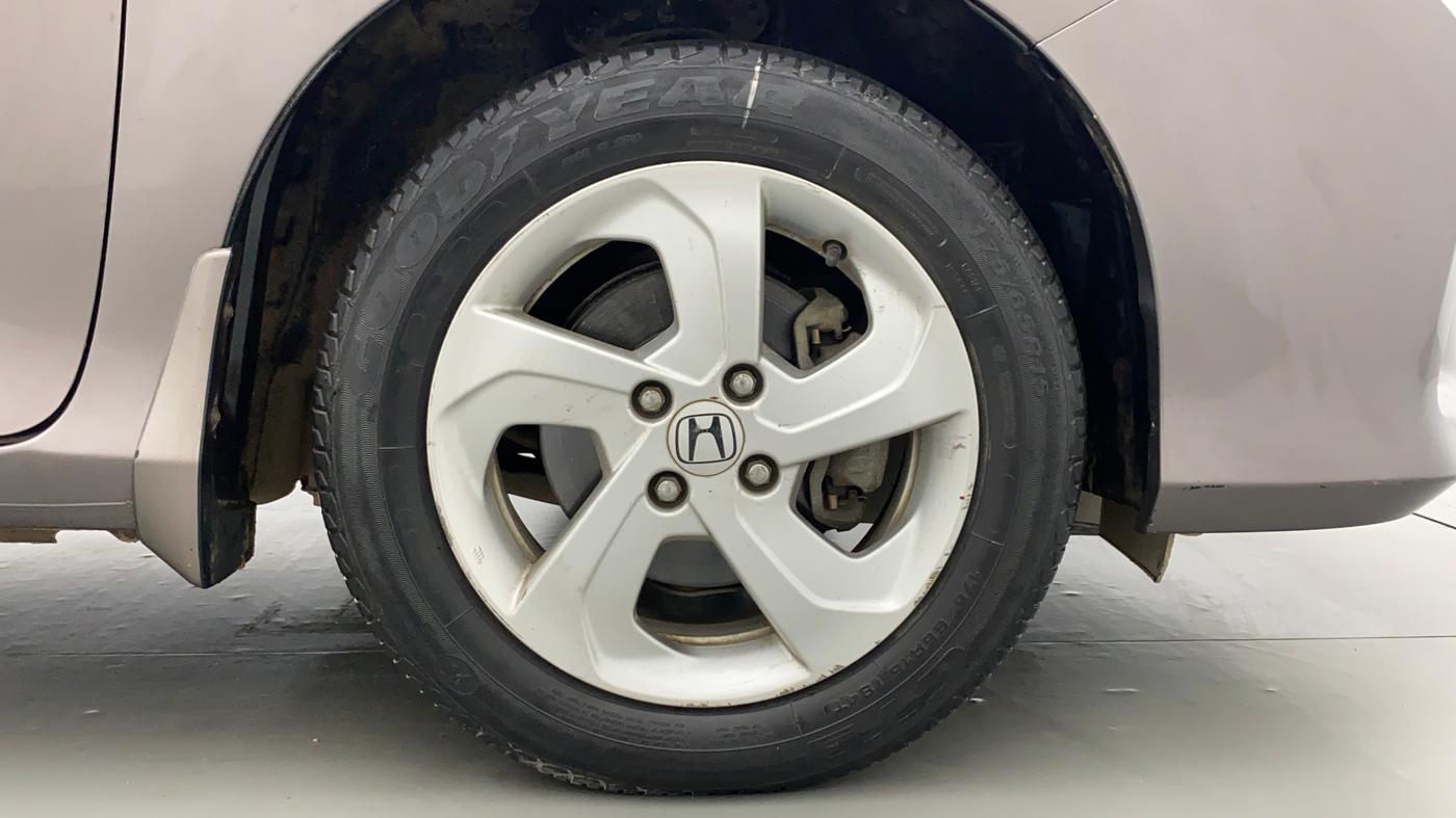 2015 Honda City VX MT PETROL, Petrol, Manual, 34,080 km, Right Front Wheel