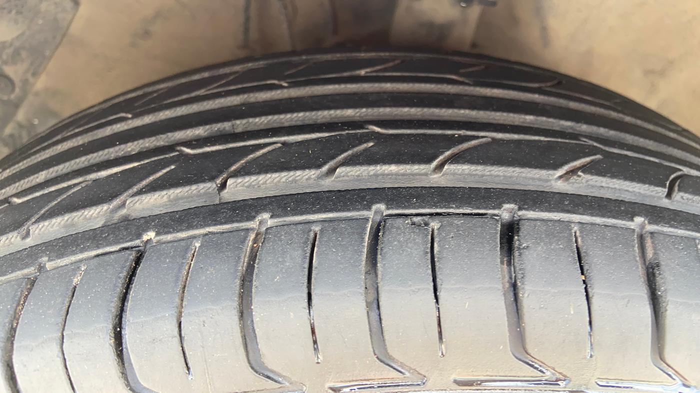 2013 Hyundai i20 ASTA 1.2, Petrol, Manual, 96,764 km, Left Front Tyre Tread