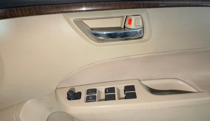 2015 Maruti Swift Dzire VXI, CNG, Manual, 72,724 km, Driver Side Door Panels Control