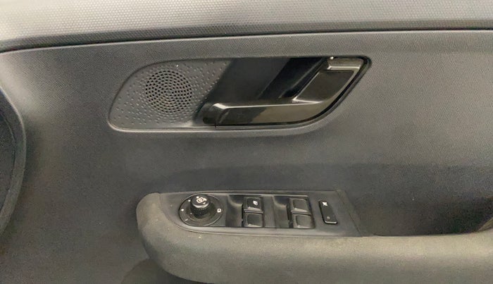 2022 Tata ALTROZ XZ PLUS DIESEL DARK EDITION, Diesel, Manual, 73,391 km, Driver Side Door Panels Control