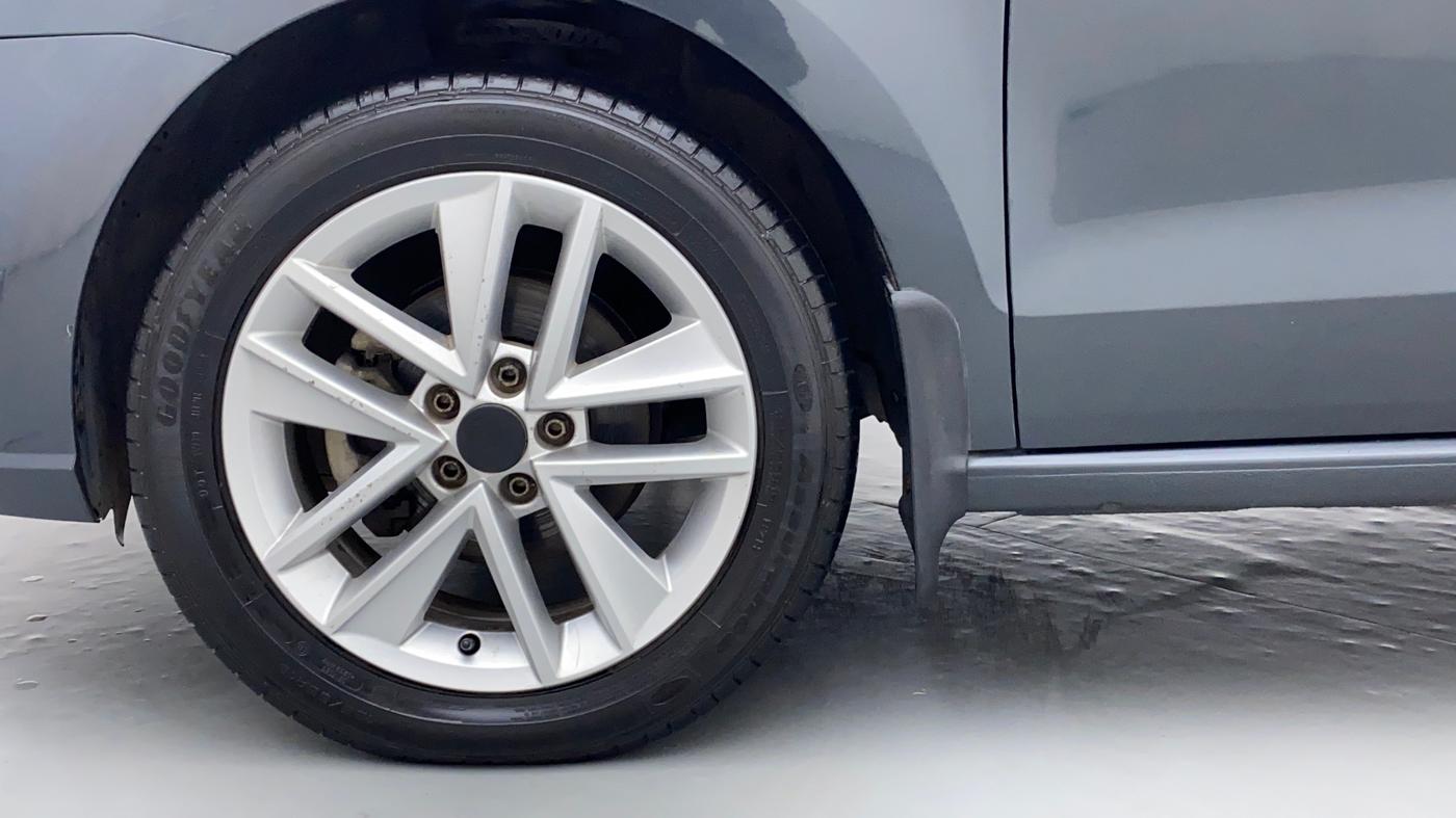 2017 Skoda Rapid Style 1.5 TDI AT, Diesel, Automatic, 91,084 km, Left Front Wheel