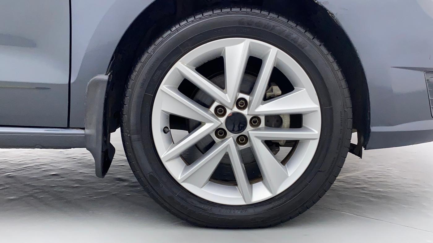 2017 Skoda Rapid Style 1.5 TDI AT, Diesel, Automatic, 91,084 km, Right Front Wheel