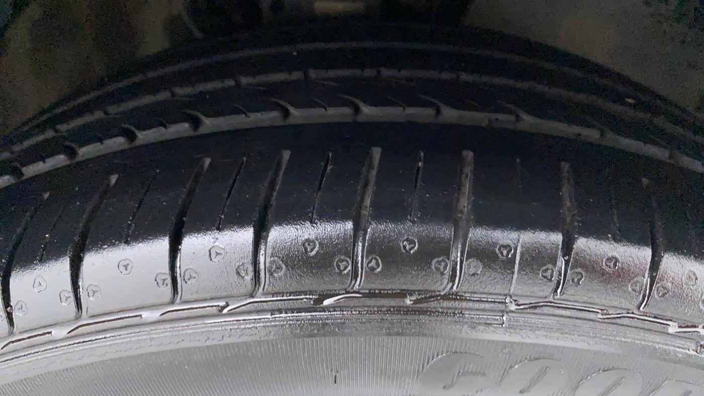 2017 Skoda Rapid Style 1.5 TDI AT, Diesel, Automatic, 91,084 km, Right Front Tyre Tread