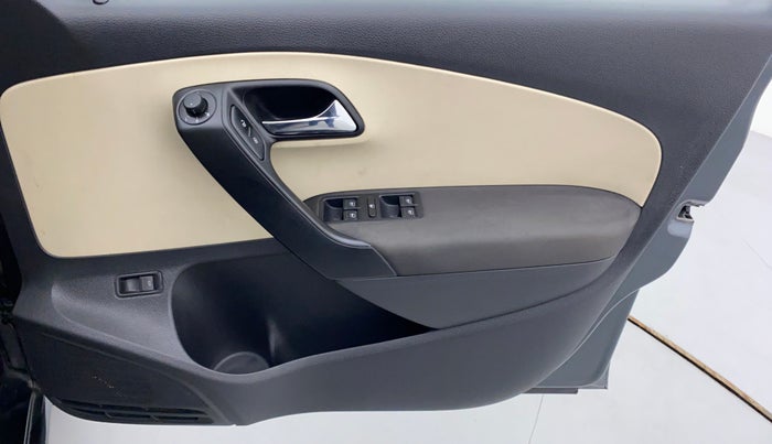 2017 Skoda Rapid Style 1.5 TDI AT, Diesel, Automatic, 91,084 km, Driver Side Door Panels Control