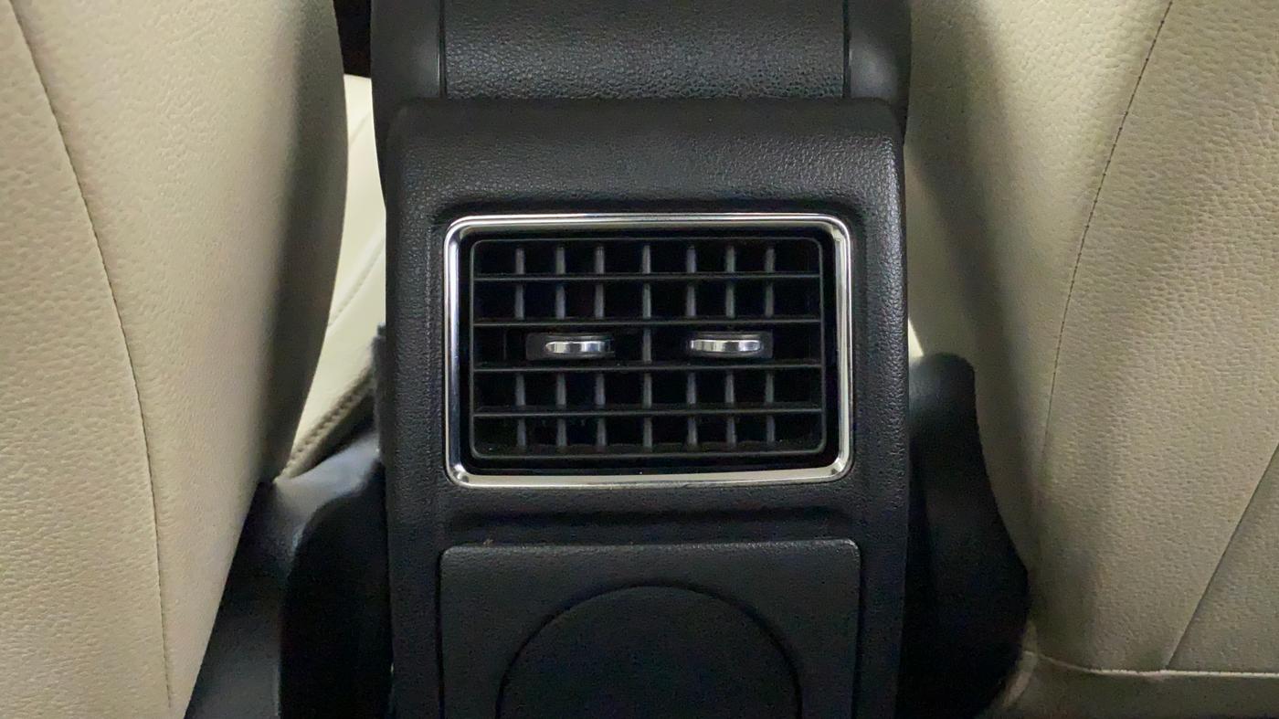 2017 Skoda Rapid Style 1.5 TDI AT, Diesel, Automatic, 91,084 km, Rear AC Vents