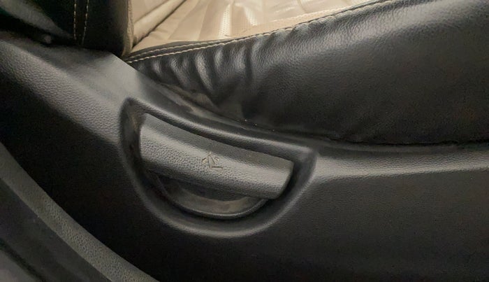 2014 Hyundai Grand i10 SPORTZ 1.2 KAPPA VTVT, Petrol, Manual, 65,484 km, Driver Side Adjustment Panel