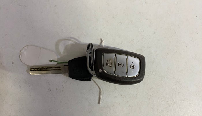 2014 Hyundai Grand i10 SPORTZ 1.2 KAPPA VTVT, Petrol, Manual, 65,484 km, Key Close Up