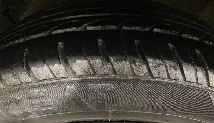 2014 Hyundai Grand i10 SPORTZ 1.2 KAPPA VTVT, Petrol, Manual, 65,484 km, Left Front Tyre Tread