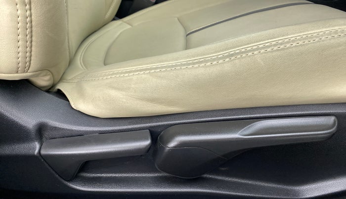 2019 Honda Civic 1.8V AT, Petrol, Automatic, 23,675 km, Driver Side Adjustment Panel