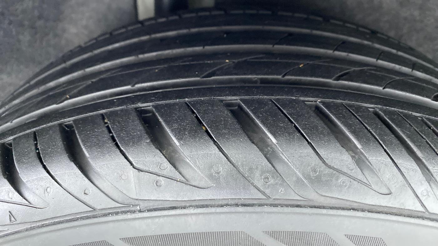 2019 Honda Civic 1.8V AT, Petrol, Automatic, 23,675 km, Right Rear Tyre Tread
