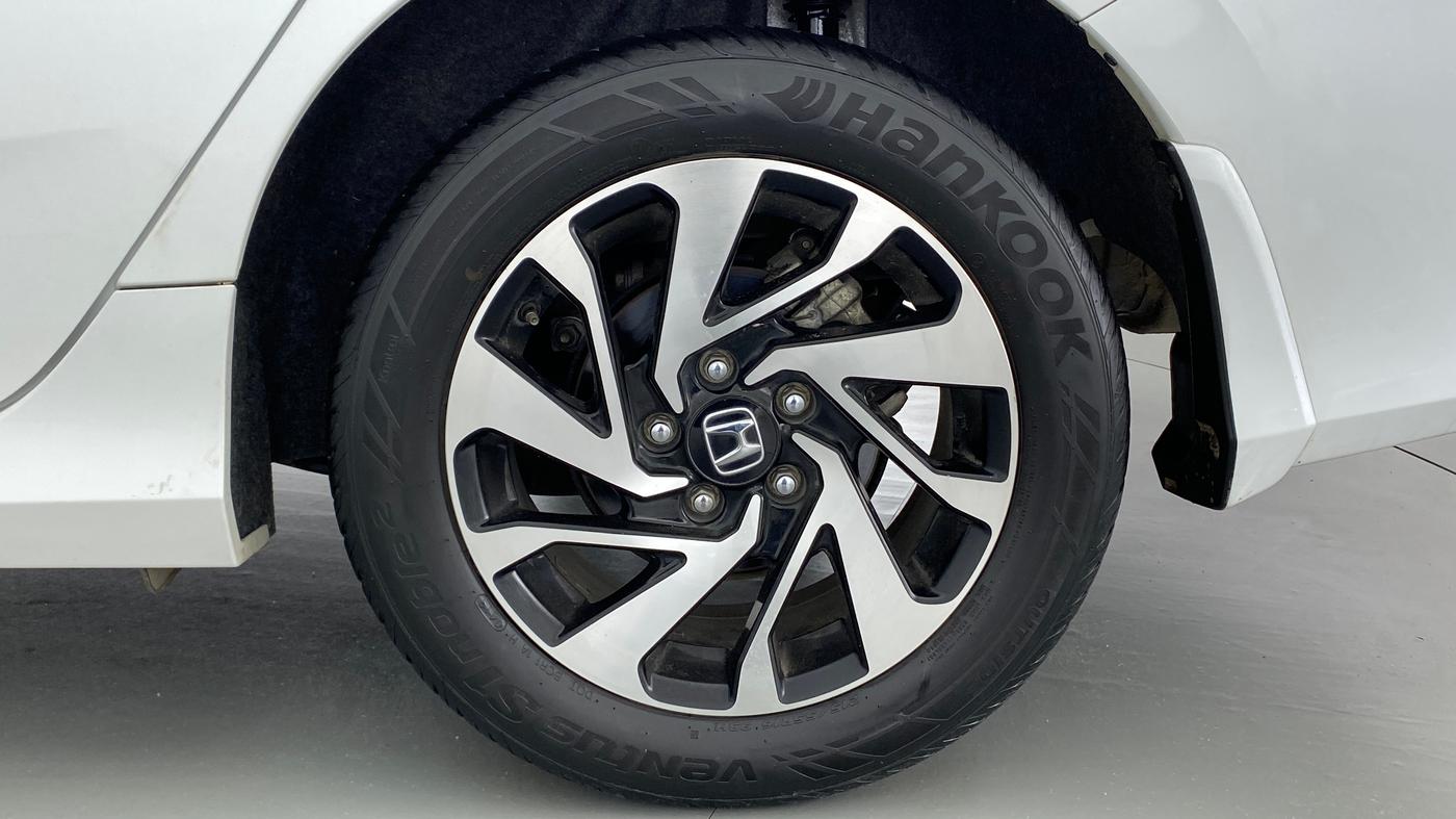 2019 Honda Civic 1.8V AT, Petrol, Automatic, 23,675 km, Left Rear Wheel
