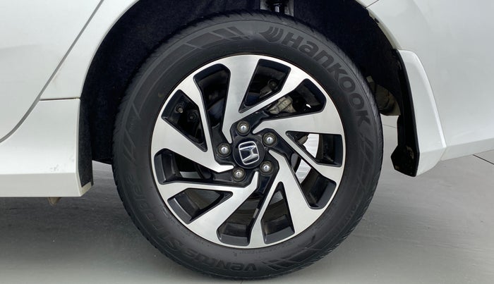 2019 Honda Civic 1.8V AT, Petrol, Automatic, 23,675 km, Left Rear Wheel