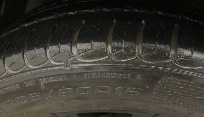 2015 Ford Ecosport TITANIUM 1.5L PETROL AT, Petrol, Automatic, 83,344 km, Left Front Tyre Tread