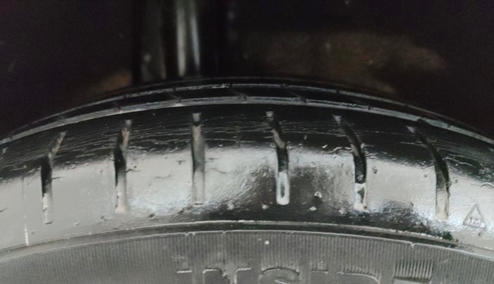 2015 Maruti Baleno ALPHA PETROL 1.2, Petrol, Manual, 76,760 km, Right Rear Tyre Tread