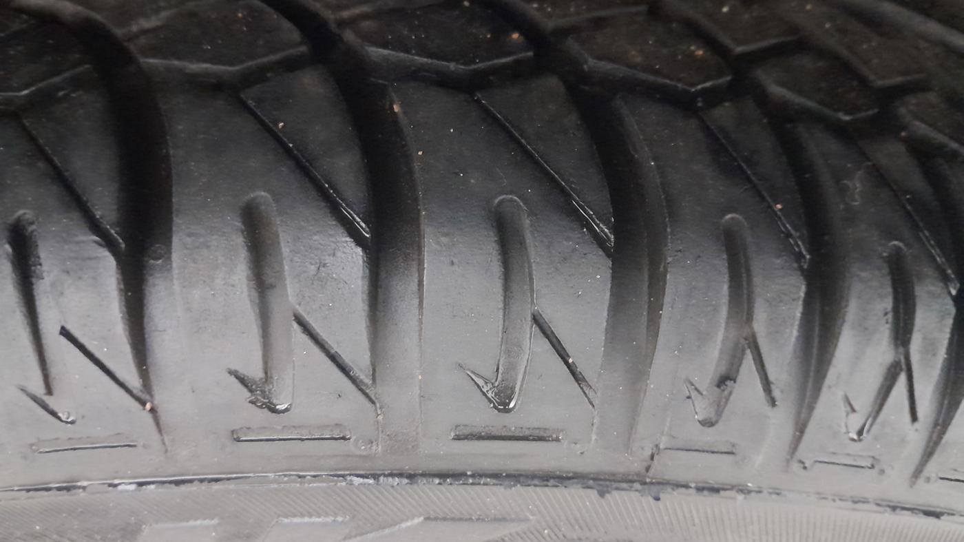 2014 Maruti SX4 VDI, Diesel, Manual, 83,997 km, Left Rear Tyre Tread