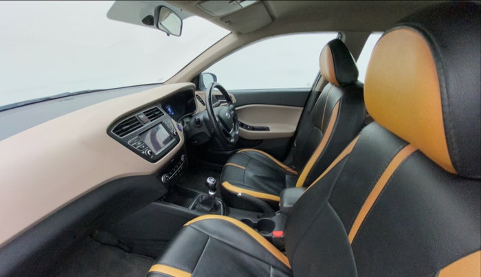 2018 Hyundai Elite i20 ASTA 1.2 (O), Petrol, Manual, 88,600 km, Right Side Front Door Cabin