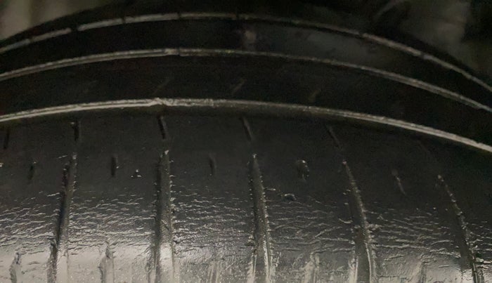 2016 Hyundai Elite i20 ASTA 1.2, Petrol, Manual, 86,584 km, Left Front Tyre Tread