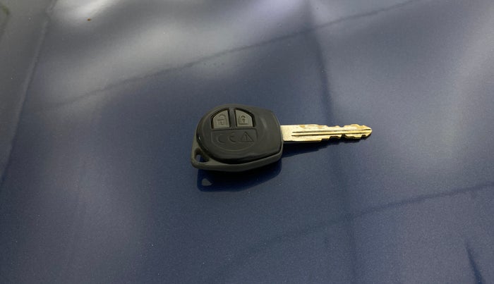 2017 Maruti Baleno DELTA PETROL 1.2, Petrol, Manual, 49,204 km, Key Close Up