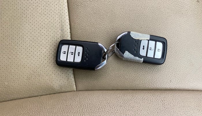 2019 Honda City 1.5L I-DTEC V, Diesel, Manual, 71,643 km, Key Close Up