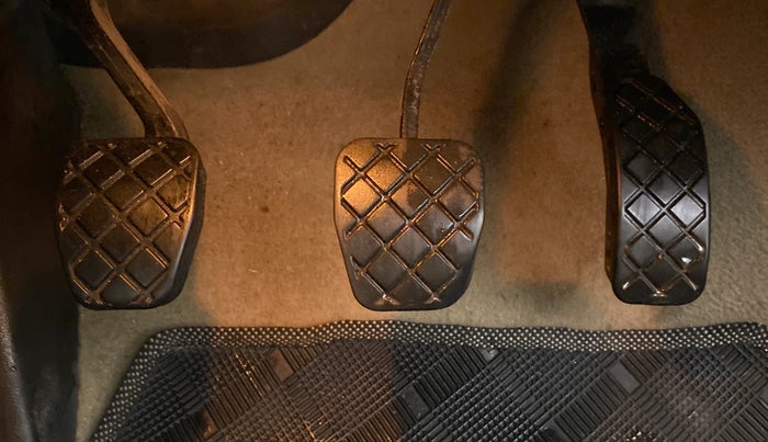 2017 Volkswagen Ameo COMFORTLINE 1.2L, CNG, Manual, 65,743 km, Pedals